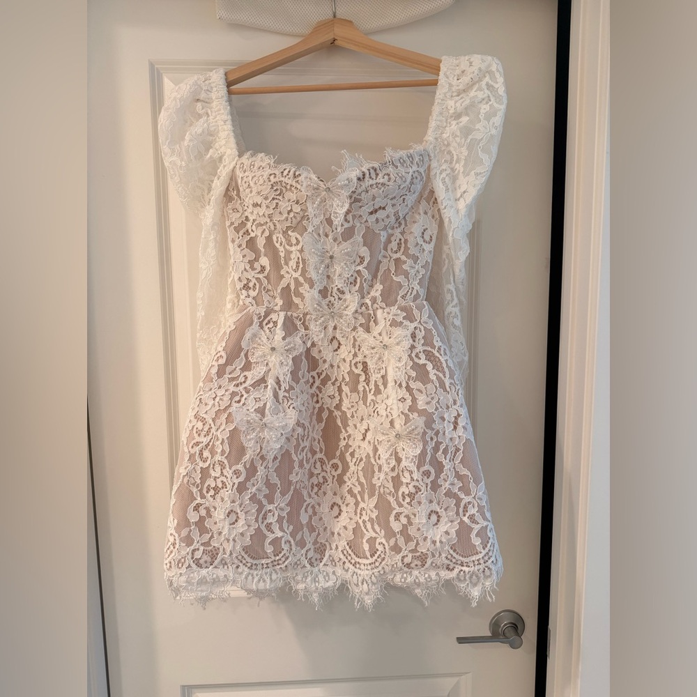 NWOT BRONX AND BANCO Colette White Lace Long Sleeve Mini Wedding Bridal Dress - Picture 7 of 16